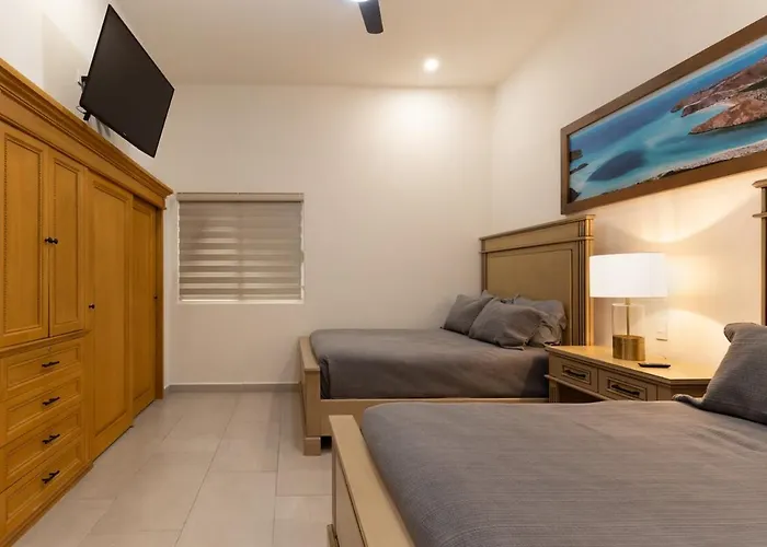 Appartamento Beachfront Luxury W Pool *