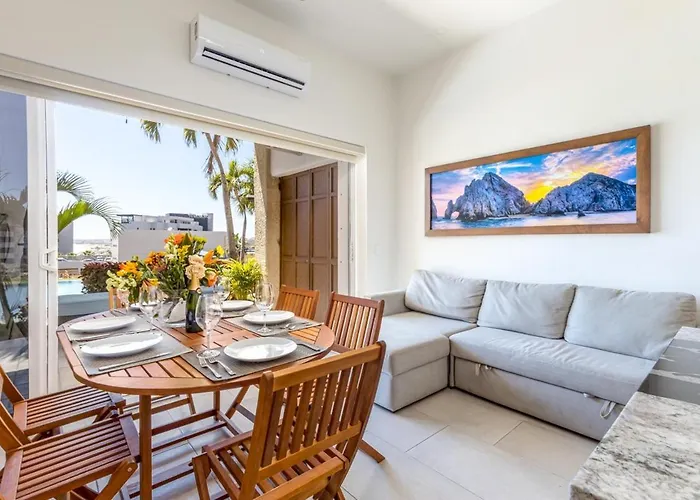 Appartamento Beachfront Luxury W Pool *